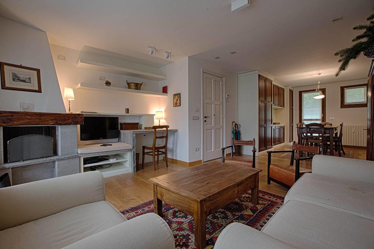 Joivy Superb Apartments For 6 With Mountain View And Garden In Courmayeur Bagian luar foto