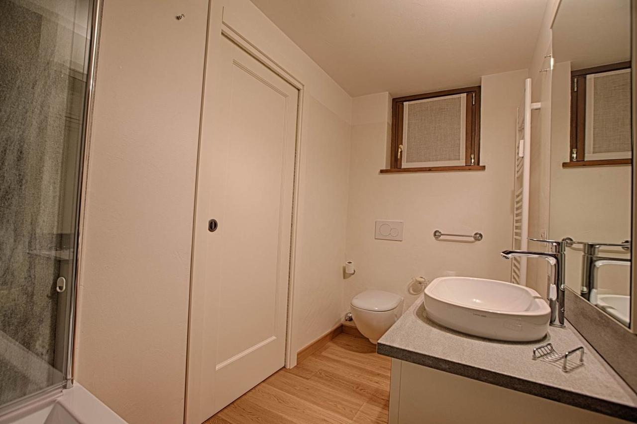 Joivy Superb Apartments For 6 With Mountain View And Garden In Courmayeur Bagian luar foto