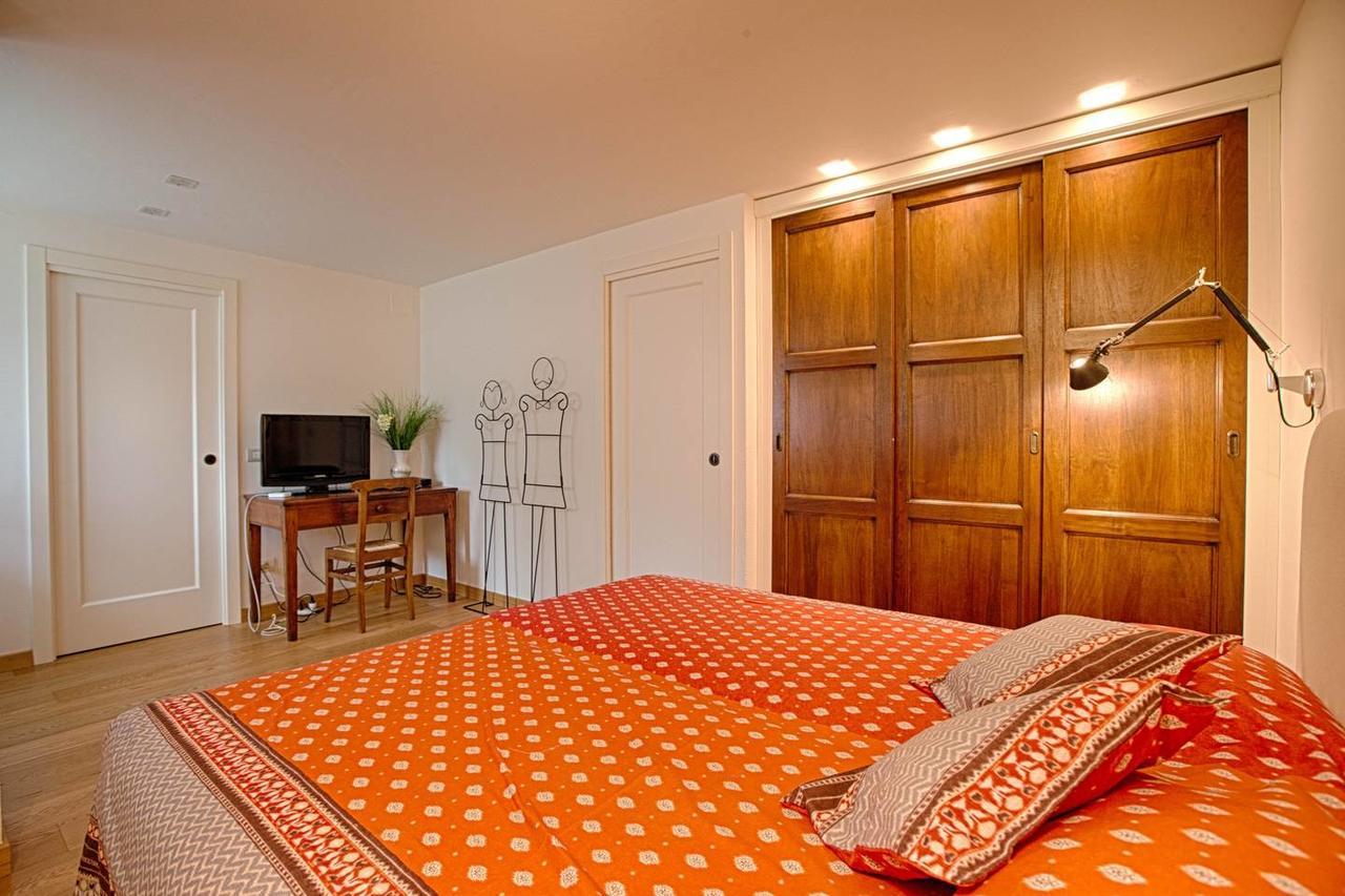 Joivy Superb Apartments For 6 With Mountain View And Garden In Courmayeur Bagian luar foto